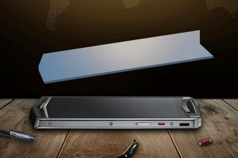 VERTU Sapphire Screen：The Flash of a Distant Memory